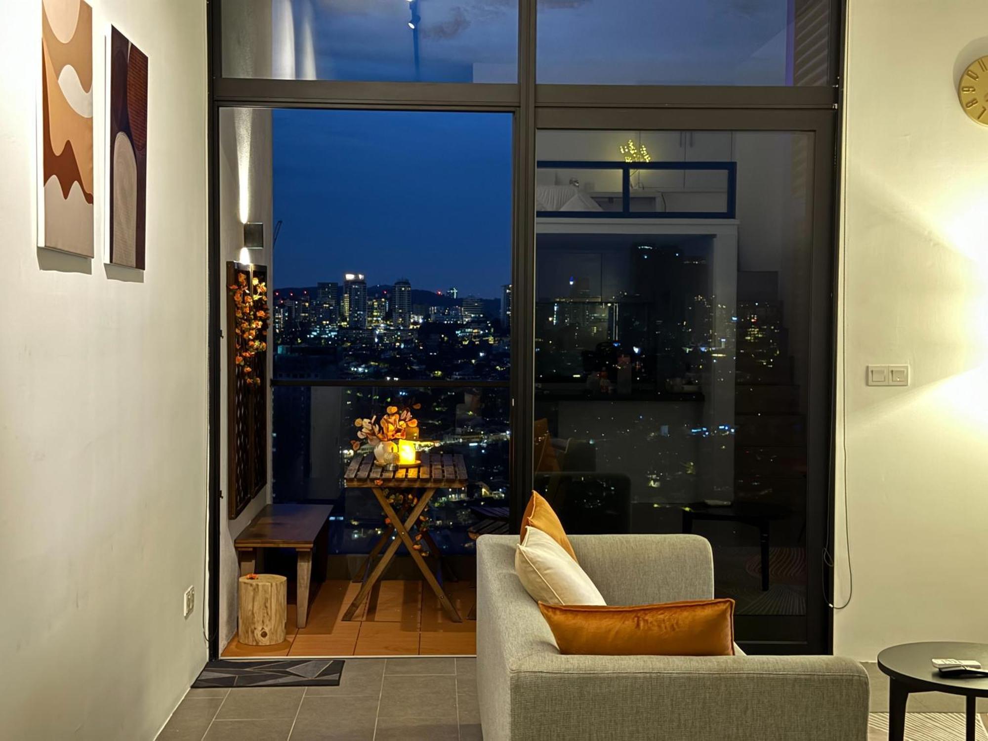 Cozy Fall At Est Bangsar With Garden Scenery *