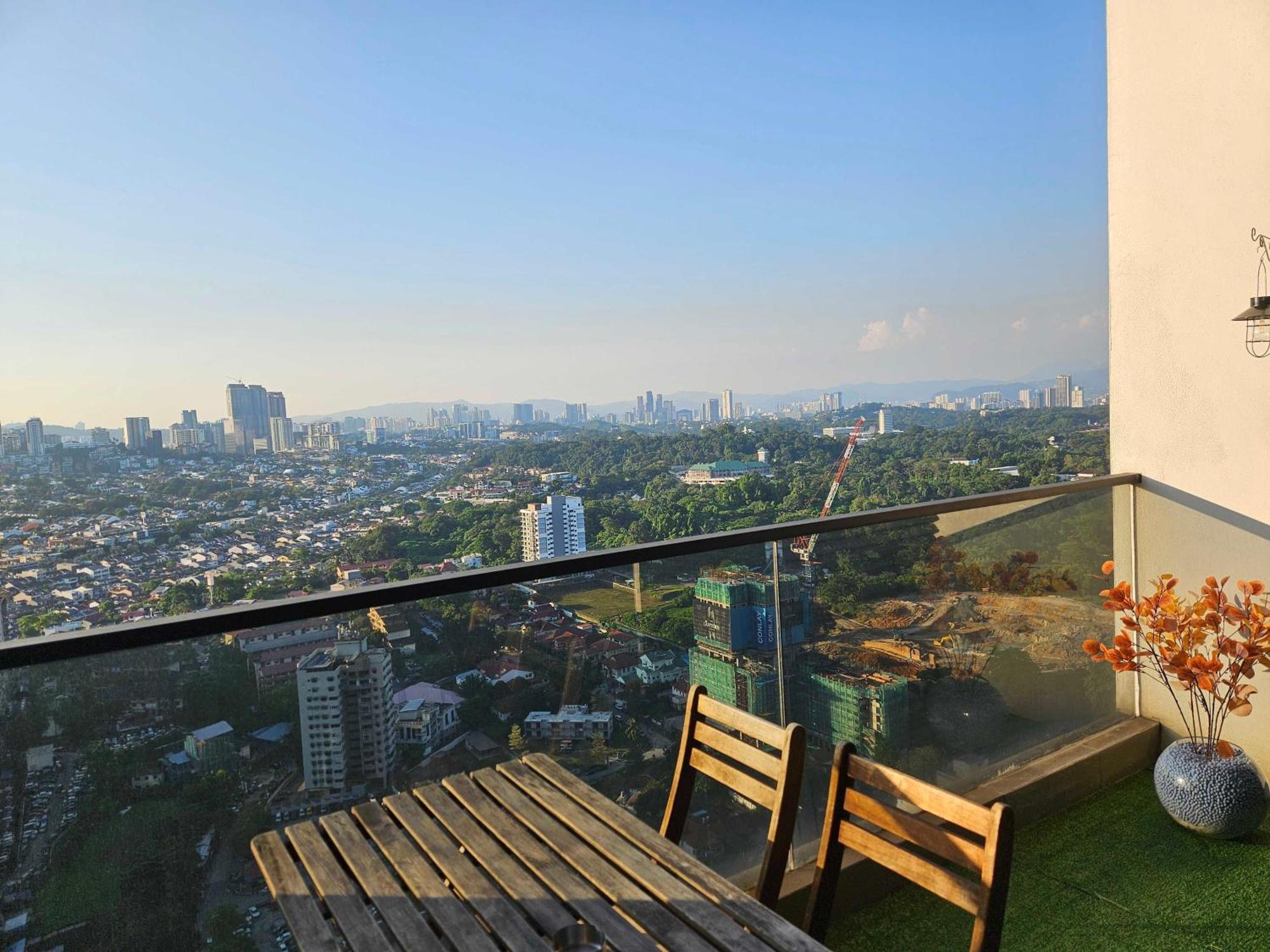Cozy Fall At Est Bangsar With Garden Scenery Kuala Lumpur